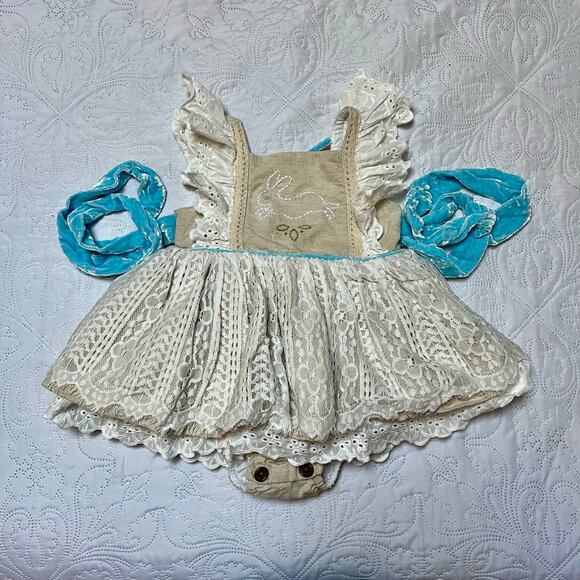 Love & Grow Vintage Bunny Bubble Romper and Bonnet 3T - Picture 4 of 16